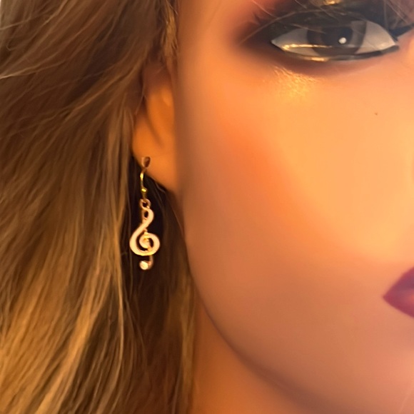 🎵Musical Note Earrings - Picture 3 of 3